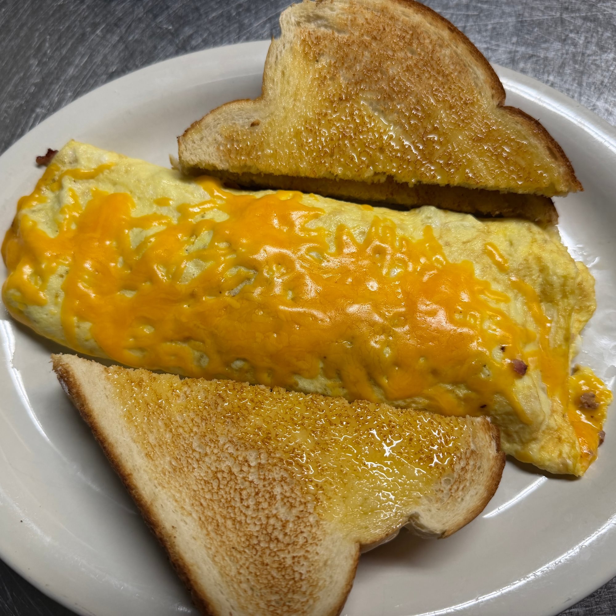 The Whole Hog Omelet