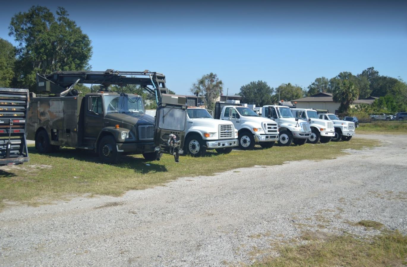 Deland Truck Center Photo