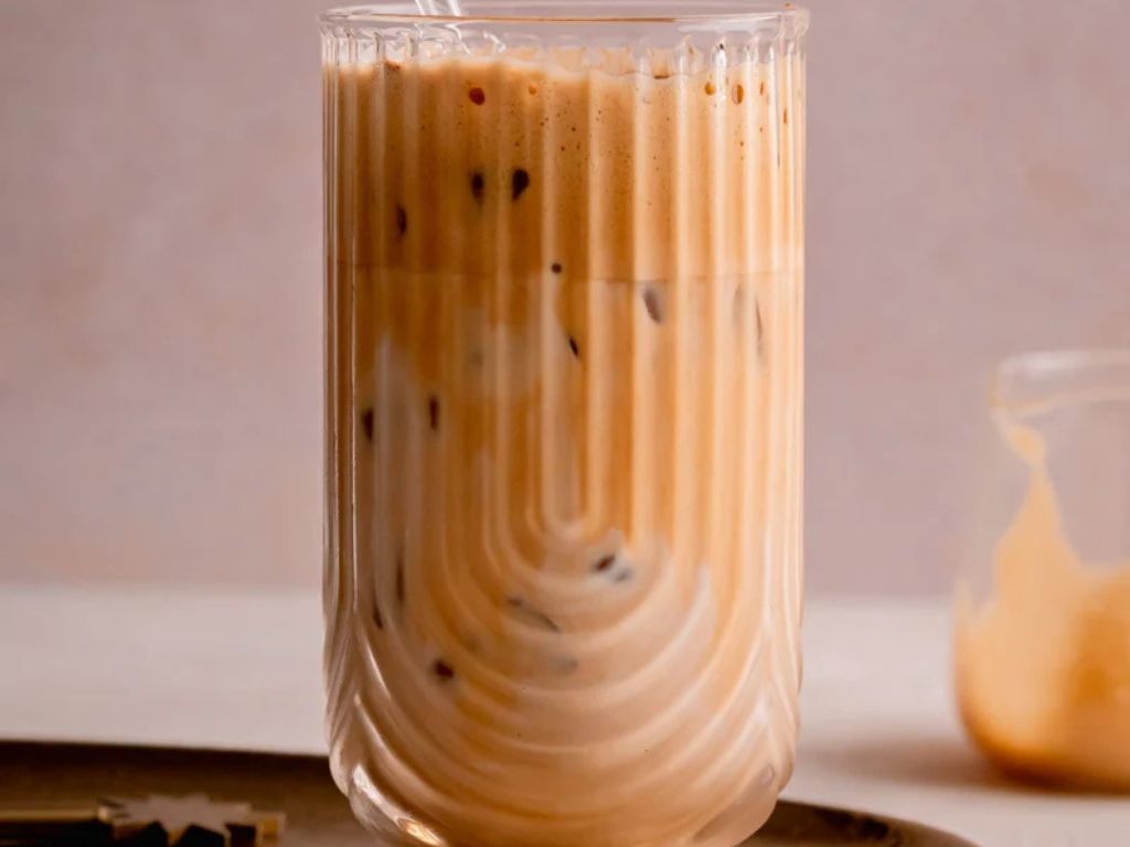 Chilled Spanish Latte