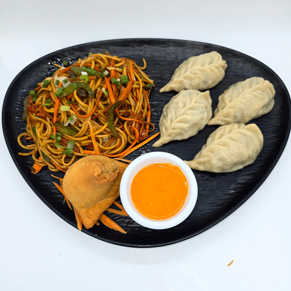 Veg Momo & Veg Chow Mein (Lunch)