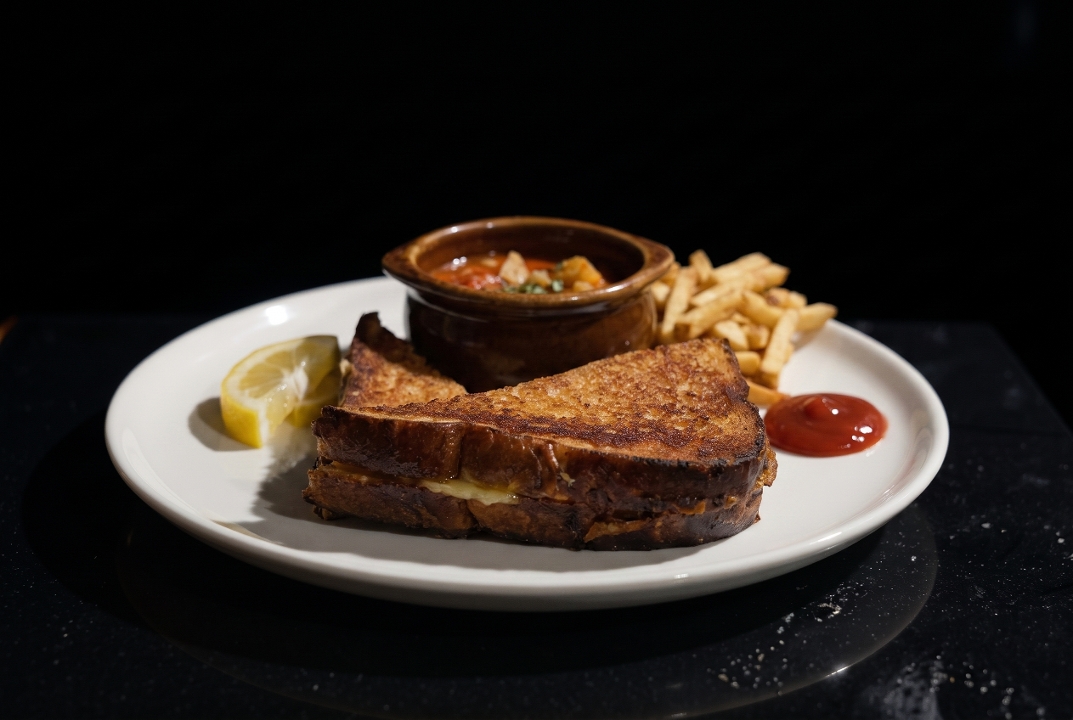 Gooey Grilled Cheese Melt