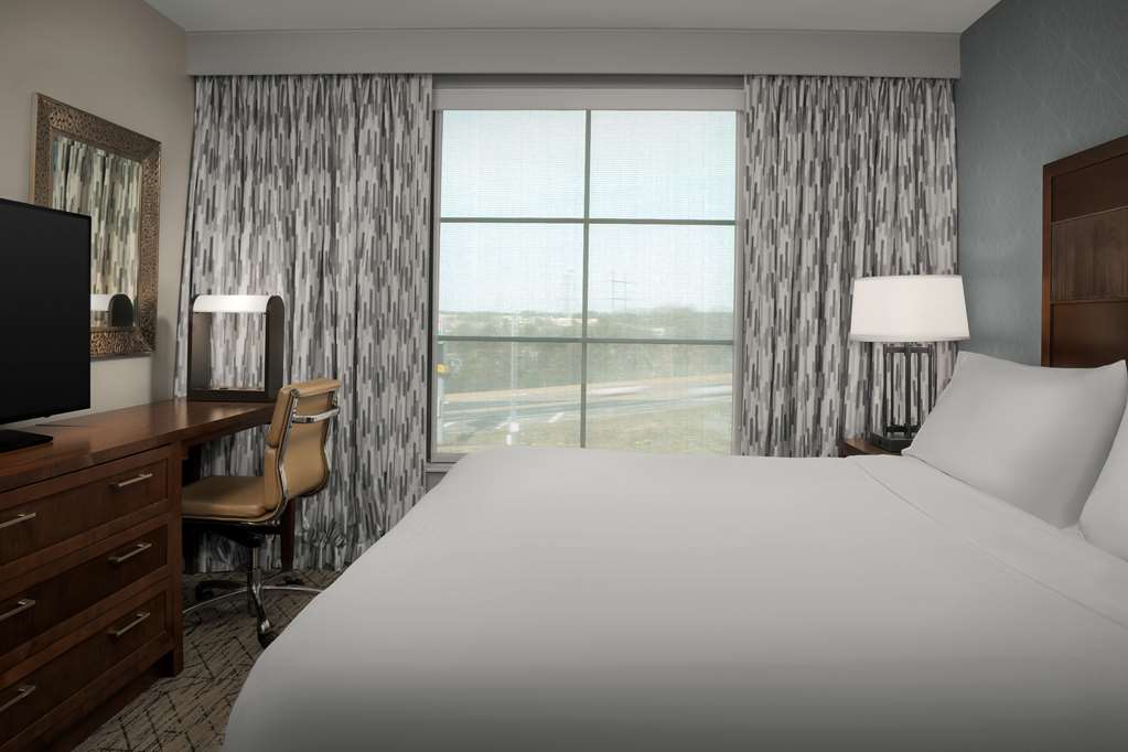 Embassy Suites by Hilton Springfield Image