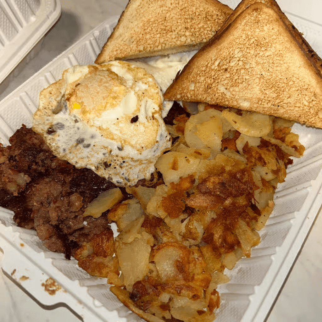 Corned Beef Hash & Eggs Skillet