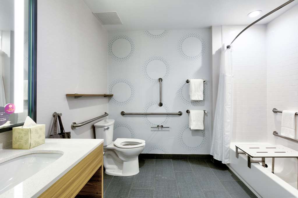 Tru by Hilton Austin NW Arboretum Image