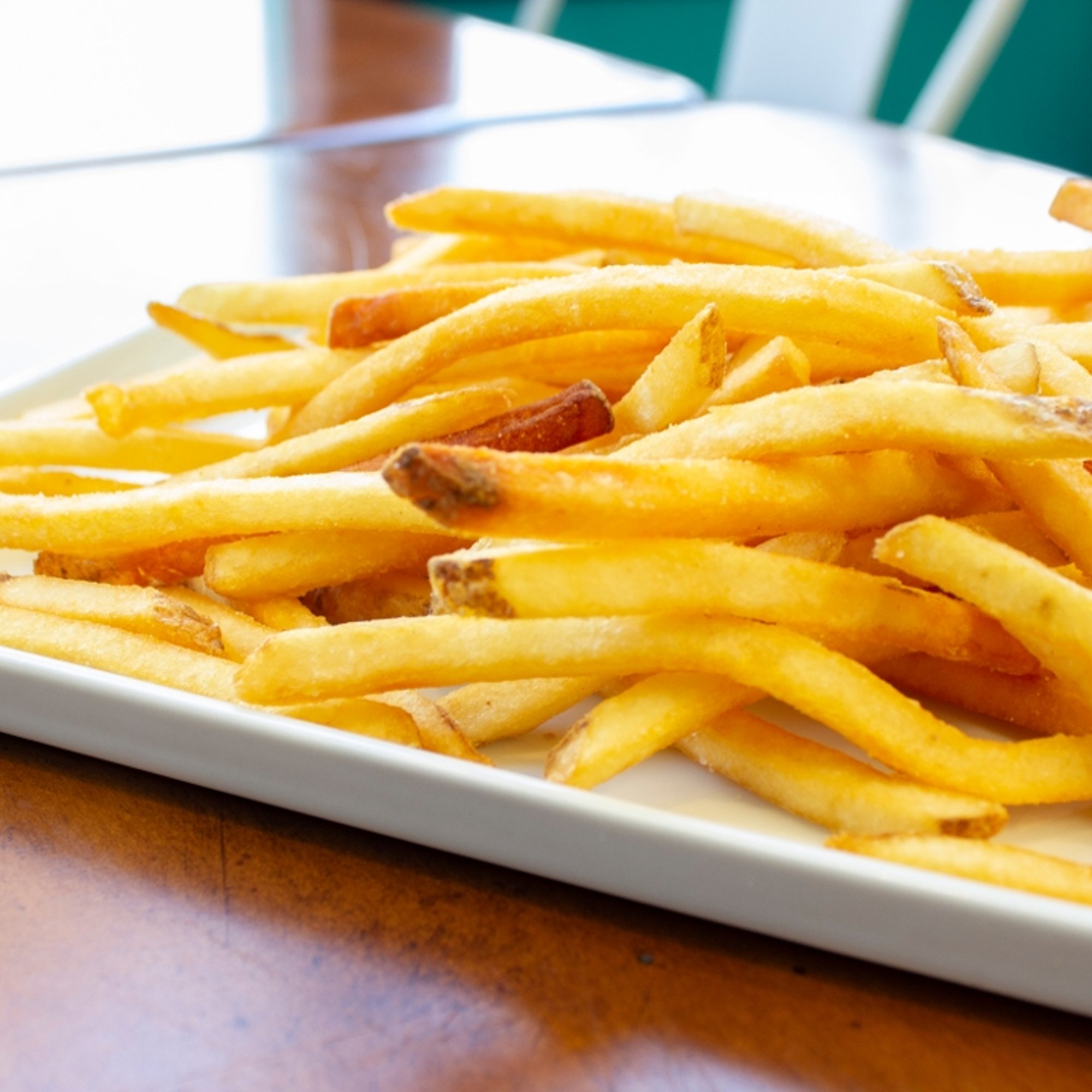 REGULAR FRIES (feeds 1-2)