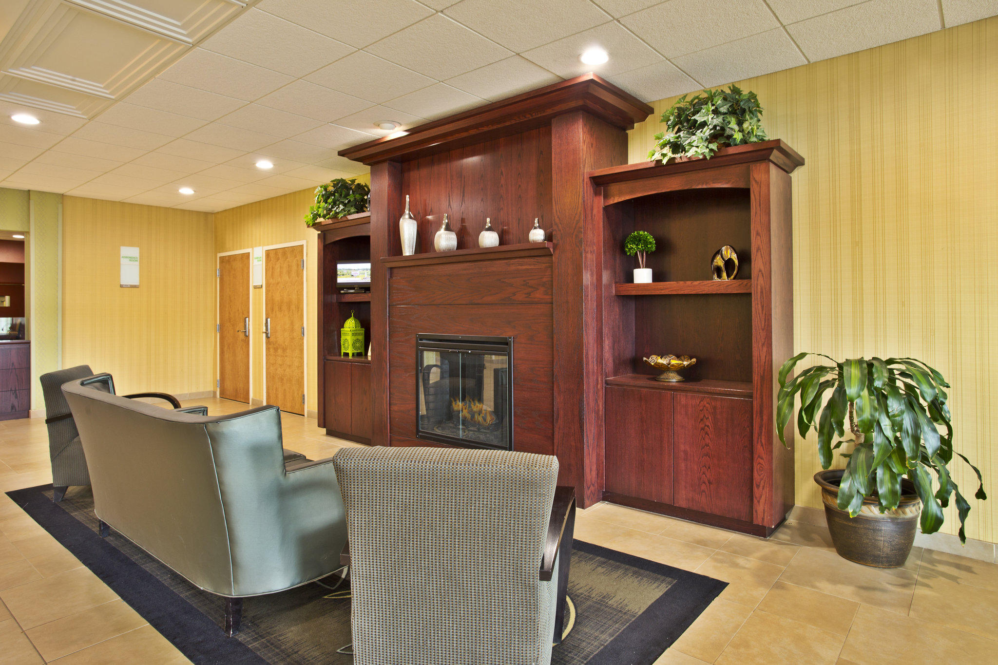 Holiday Inn Plattsburgh (Adirondack Area) Photo