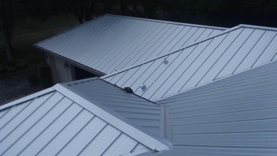 Buddy's Roofing &amp; Repair's Logo