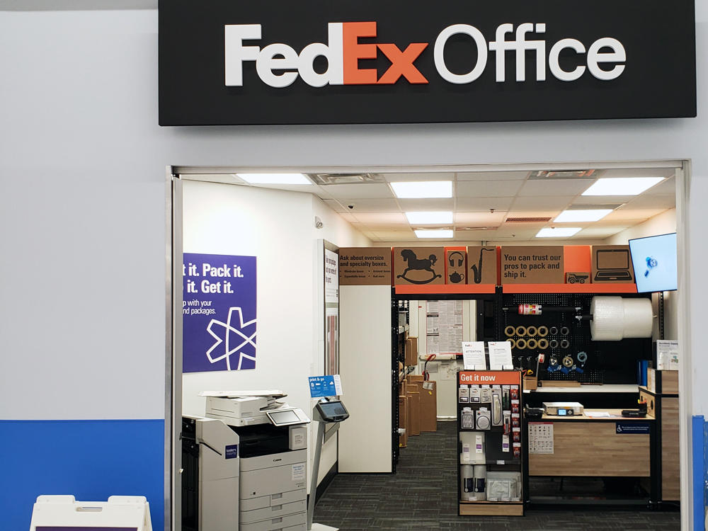 FedEx Office Print & Ship Center Photo