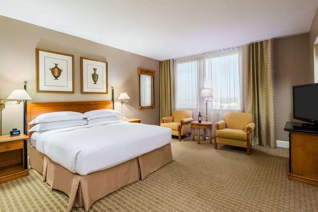 Images Hilton Indianapolis Hotel & Suites