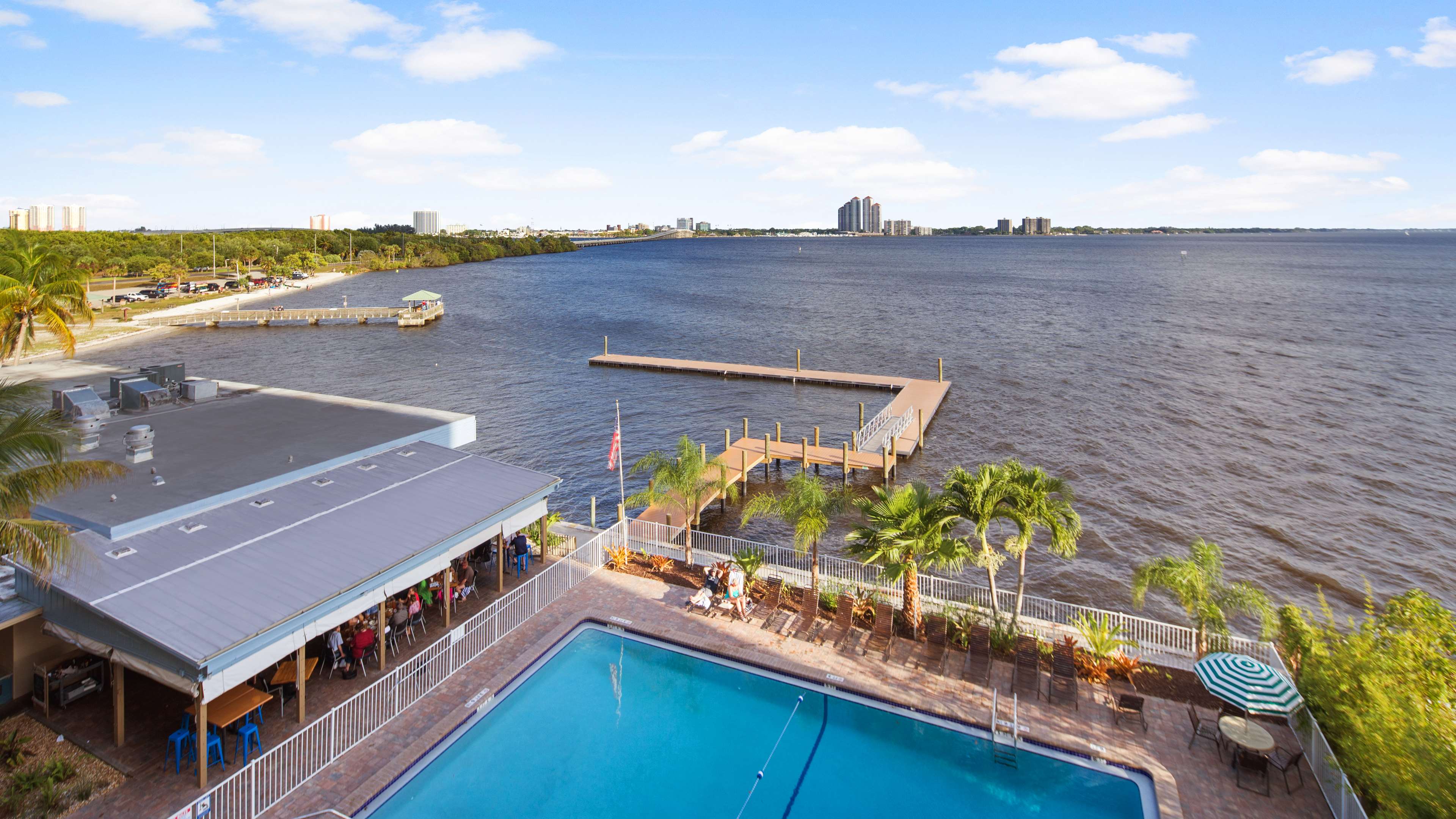 Best Western Fort Myers Waterfront in Fort Myers, FL (239) 9975...