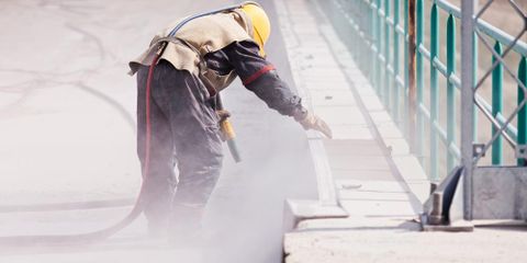 3 Advantages of Dry Ice Blasting Over Conventional Methods of Coating Removal