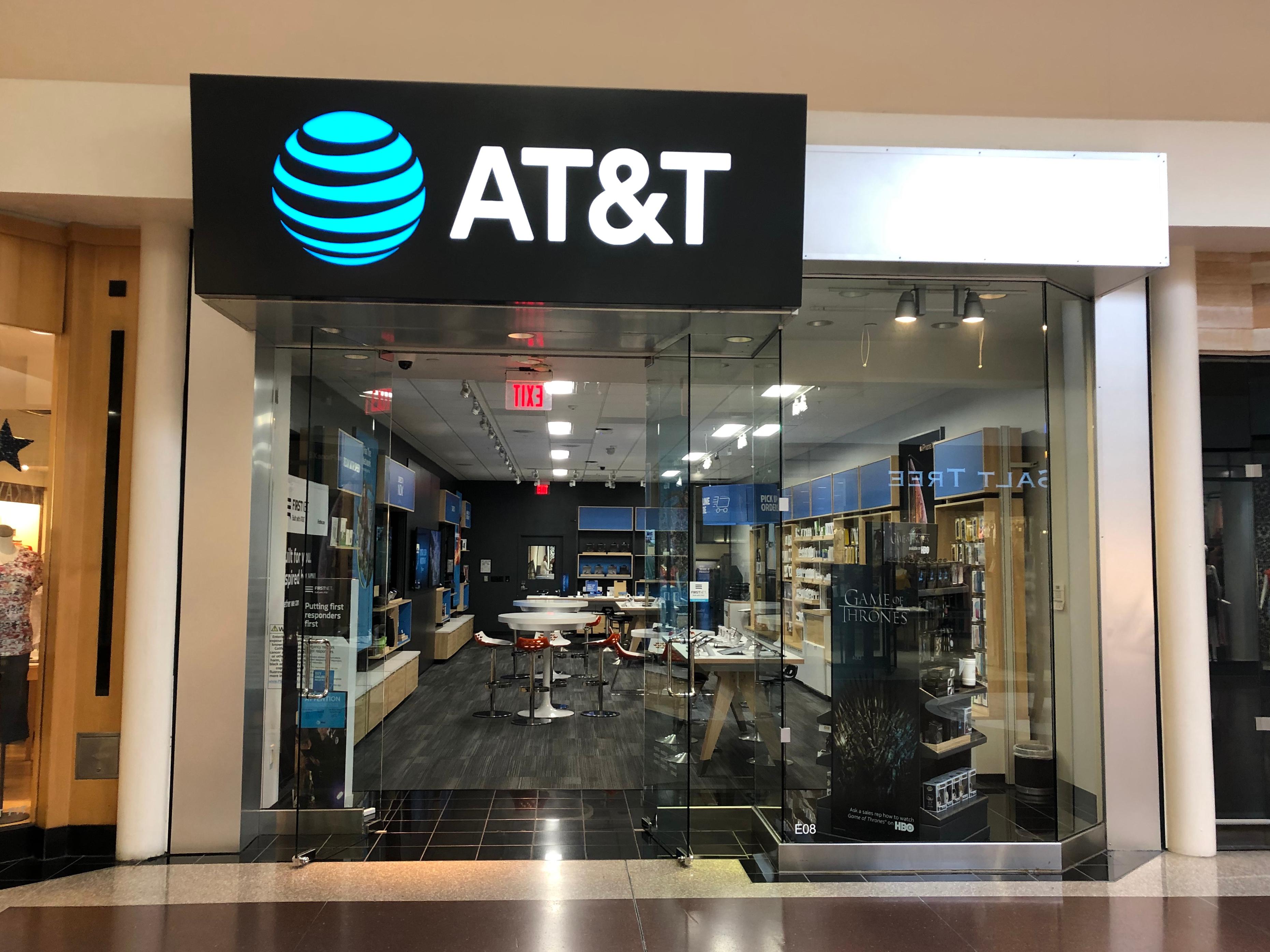 AT&T Store Photo