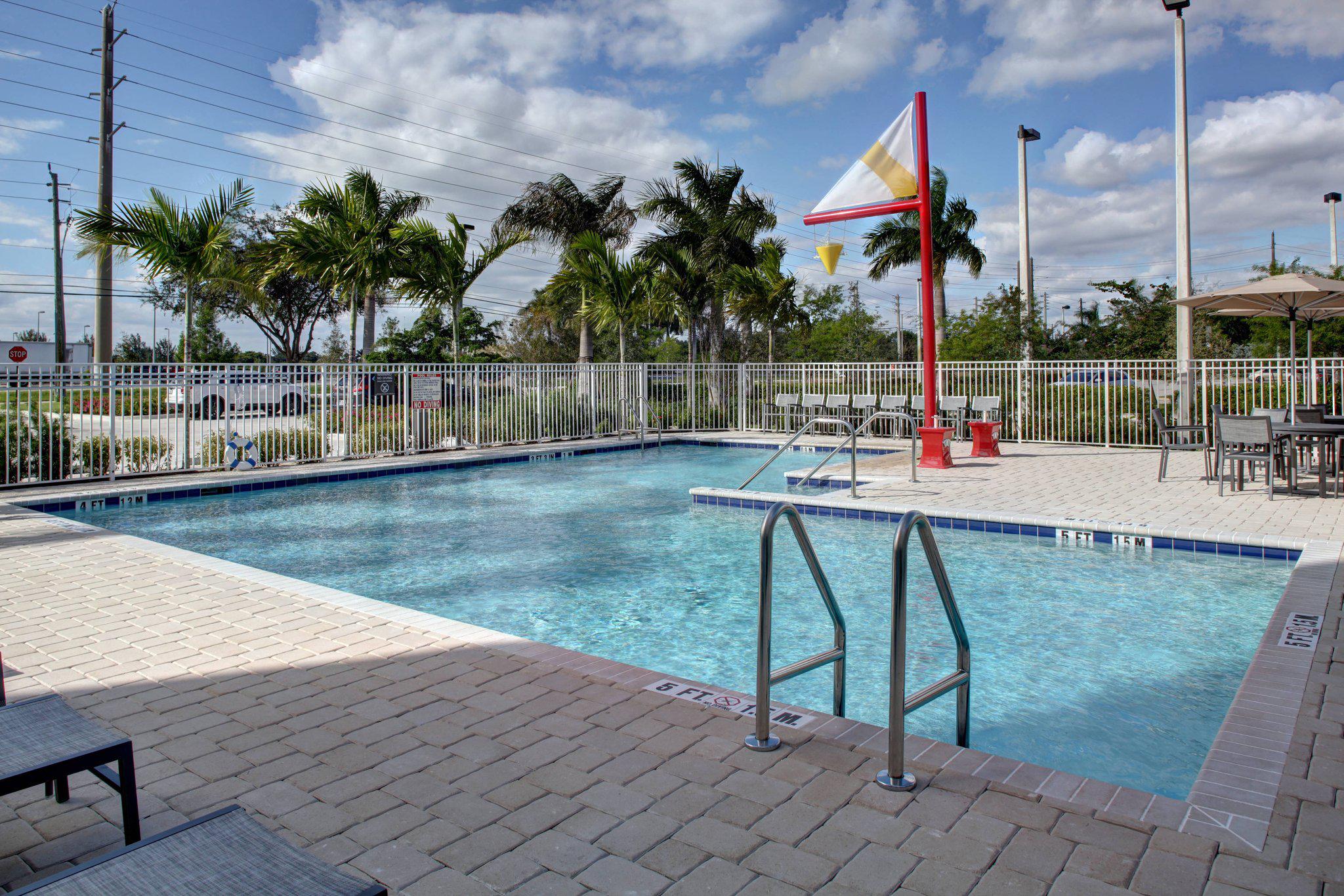 Residence Inn by Marriott Fort Lauderdale Coconut Creek Photo