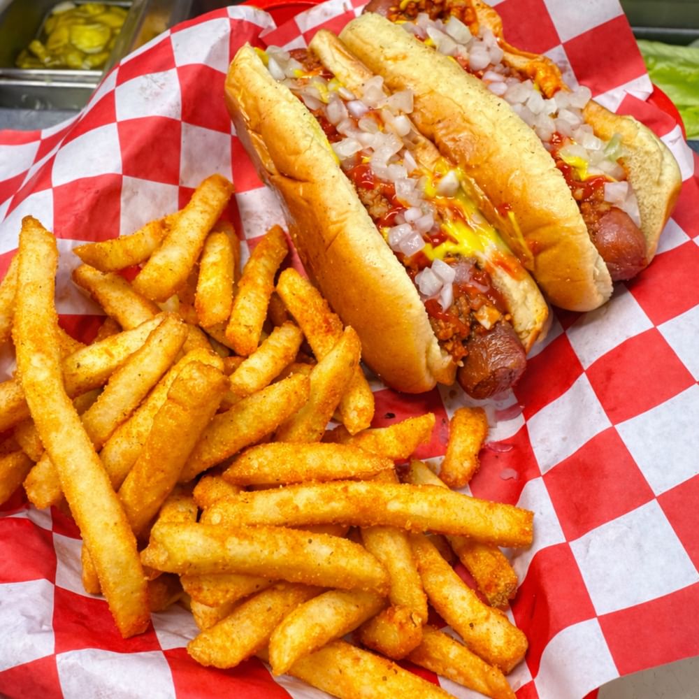 Romeo's Chili Dog (Double) Combo