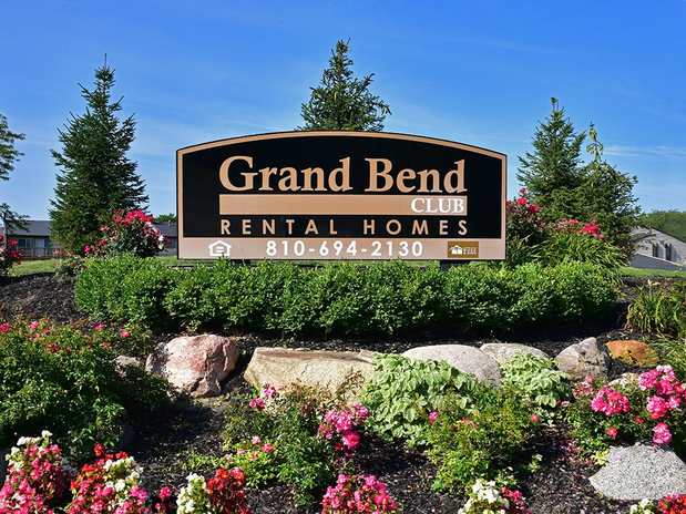 Images Grand Bend Club Apartments