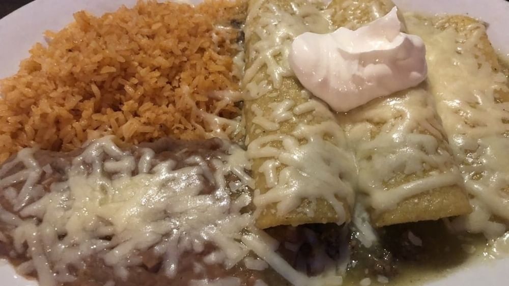 Enchiladas Verdes / Rojas