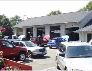 Mark&apos;s Auto Service Inc. Logo