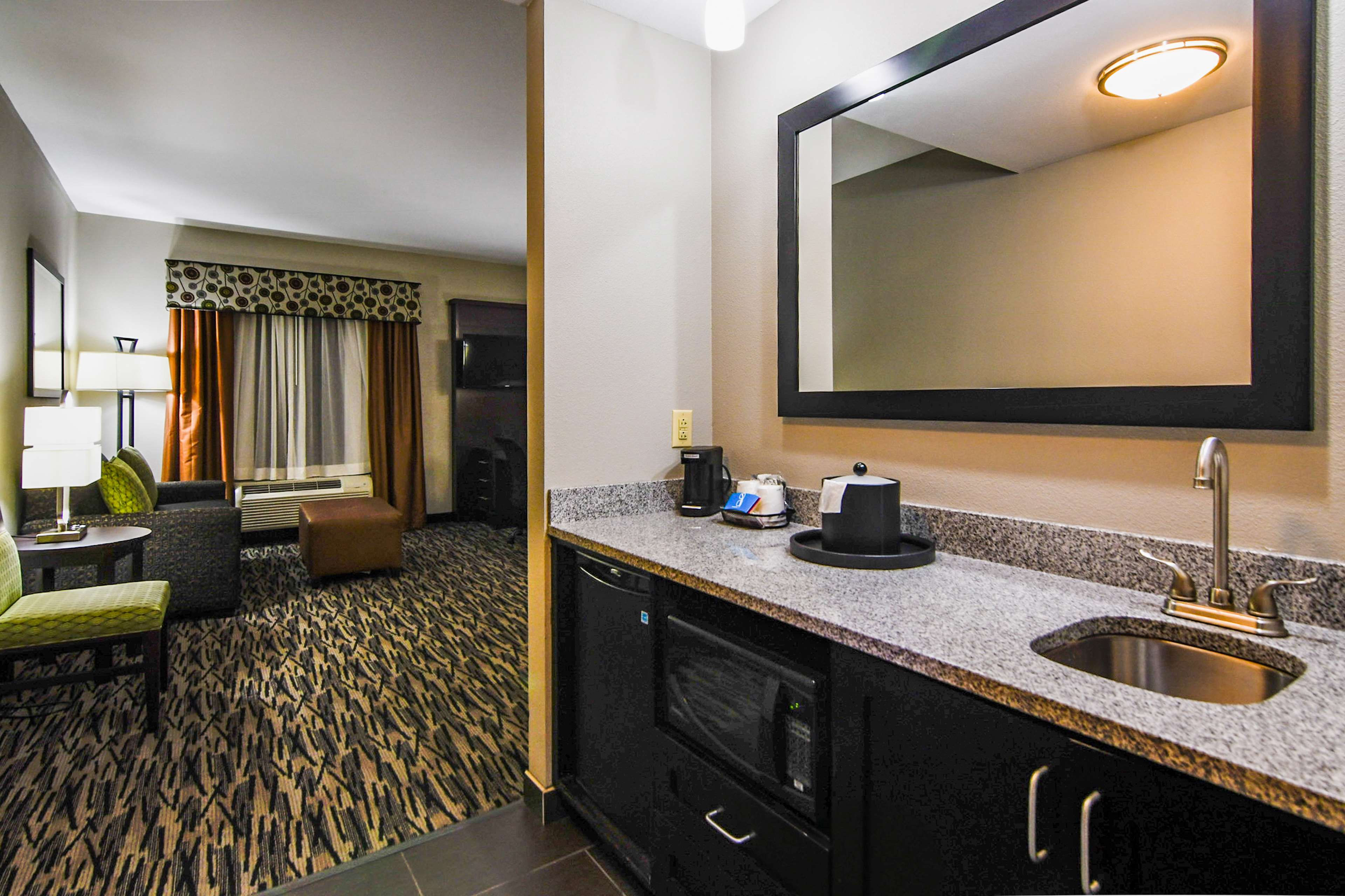 Guest room