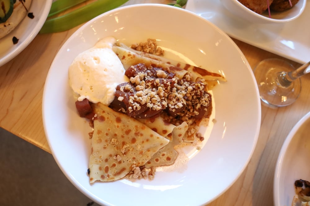 Apple Crumble Crepes