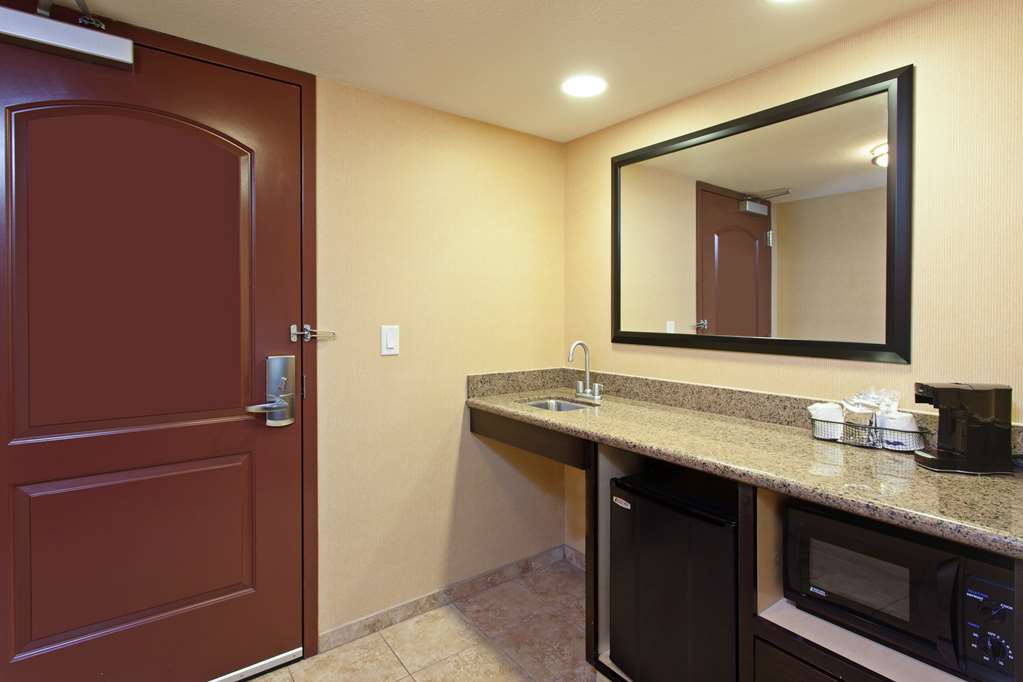 Hampton Inn & Suites Fresno-Northwest Image