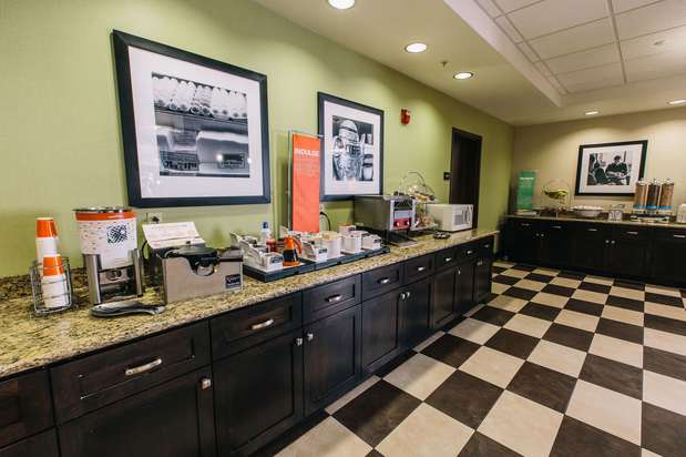 Images Hampton Inn & Suites Effingham