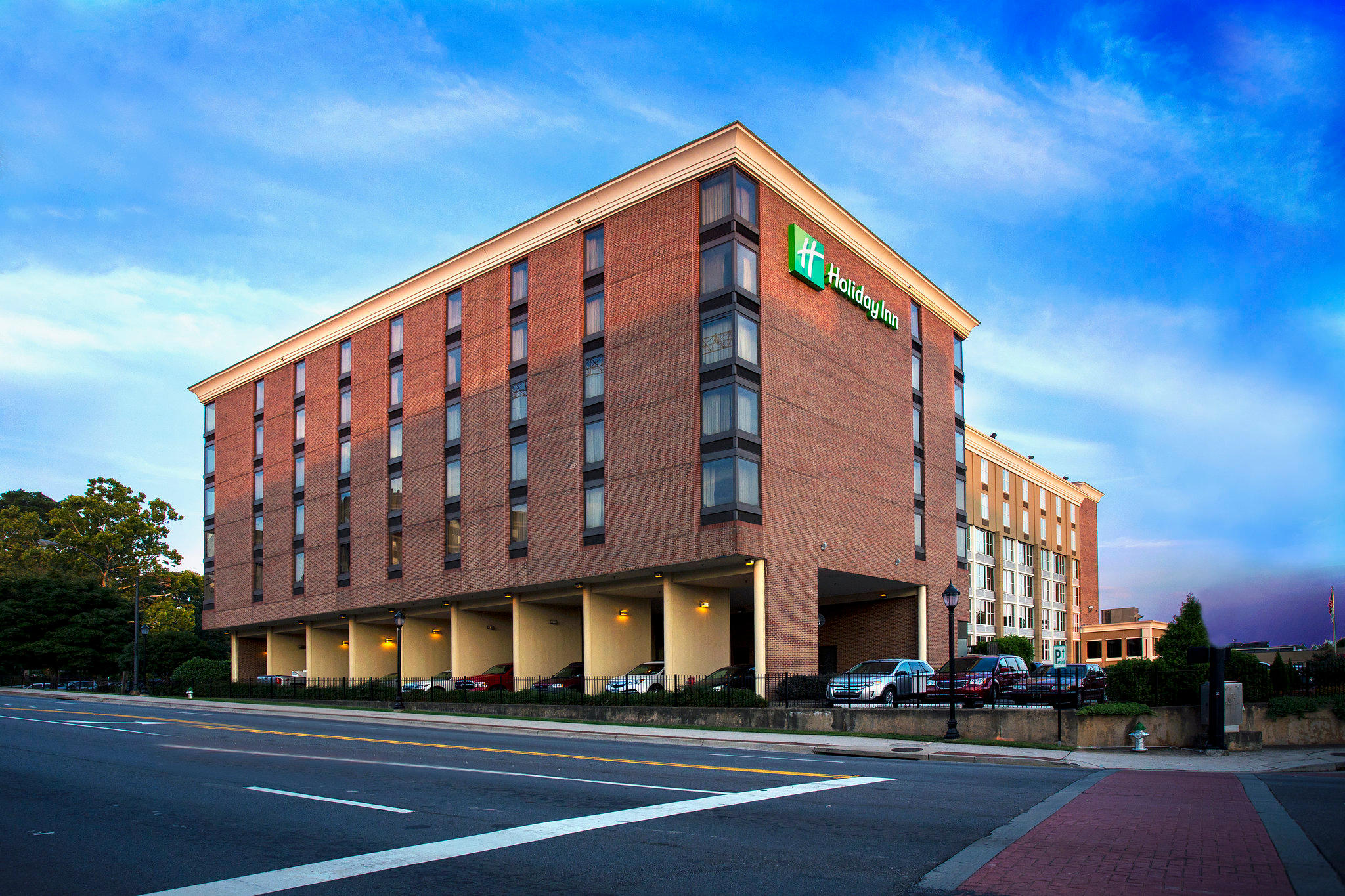 Holiday Inn Athens-University Area Photo