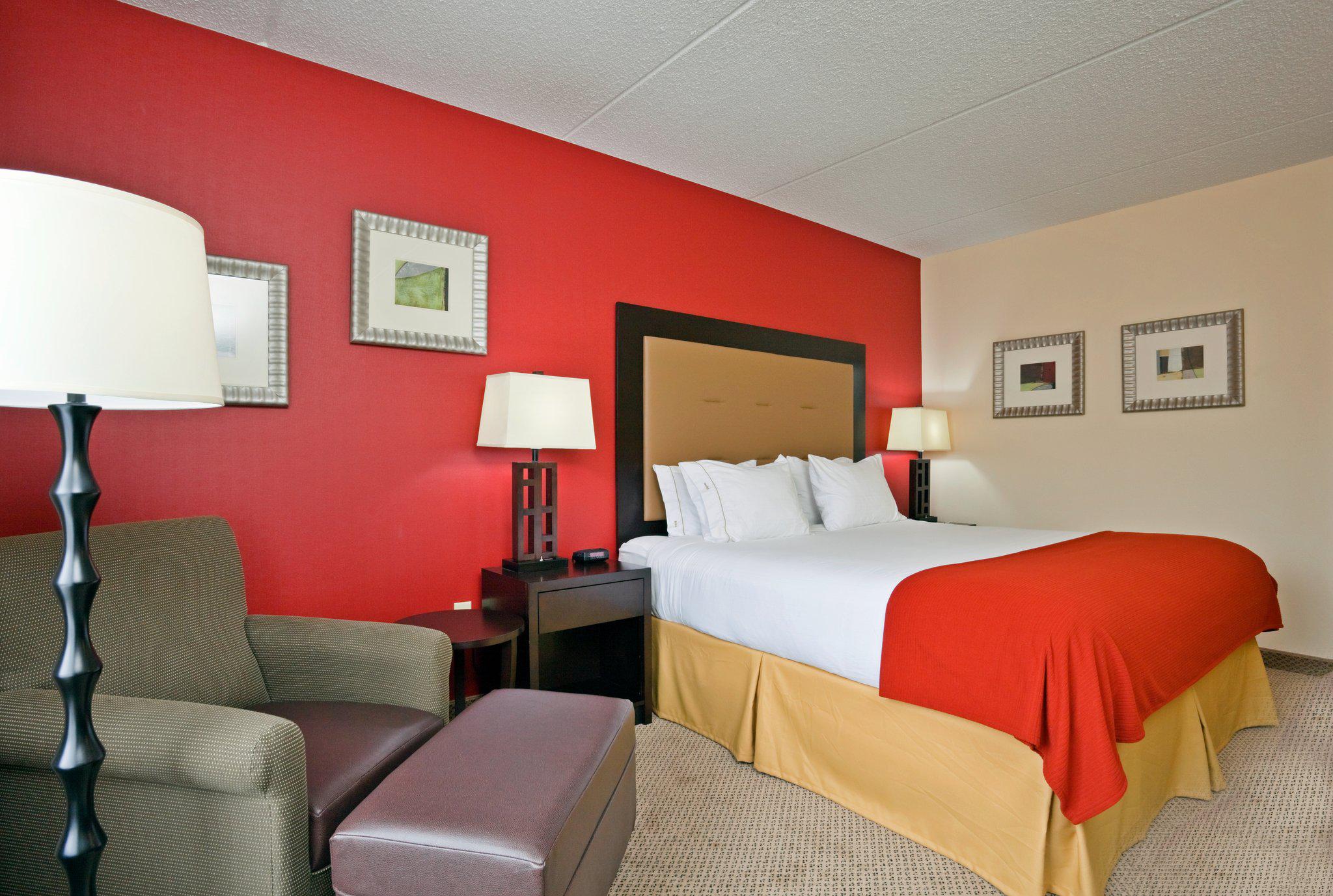 Holiday Inn Express & Suites Kodak East-Sevierville Photo