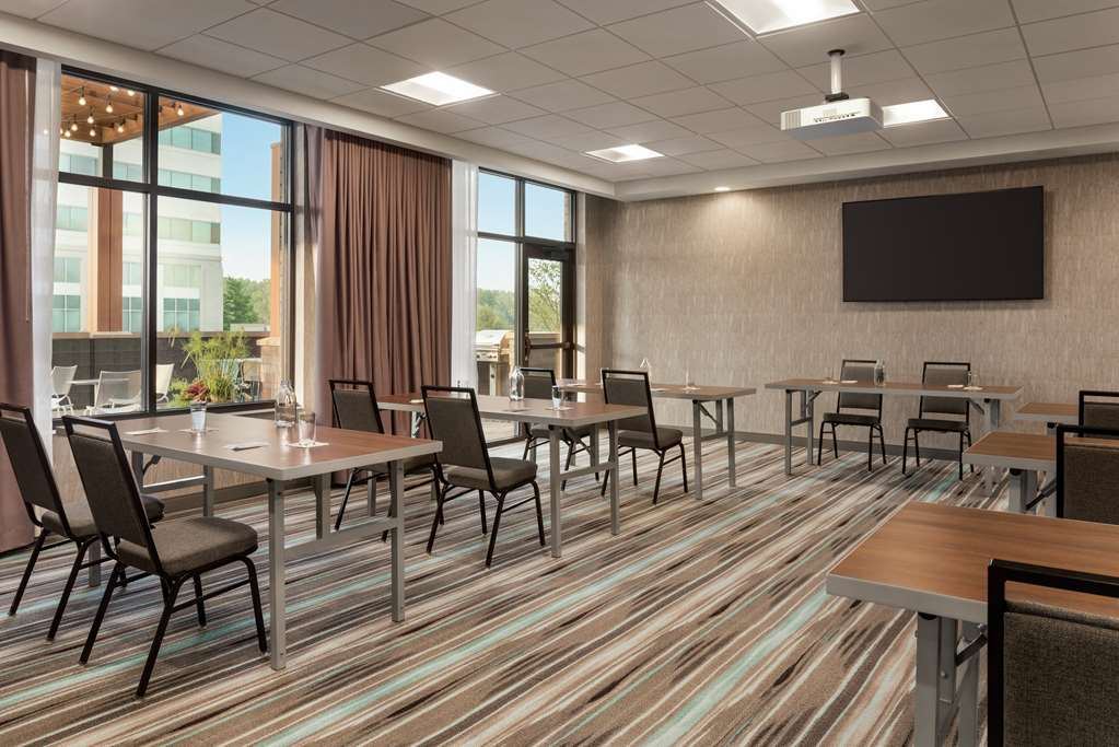 Home2 Suites by Hilton Madison Central Alliant Energy Center Image