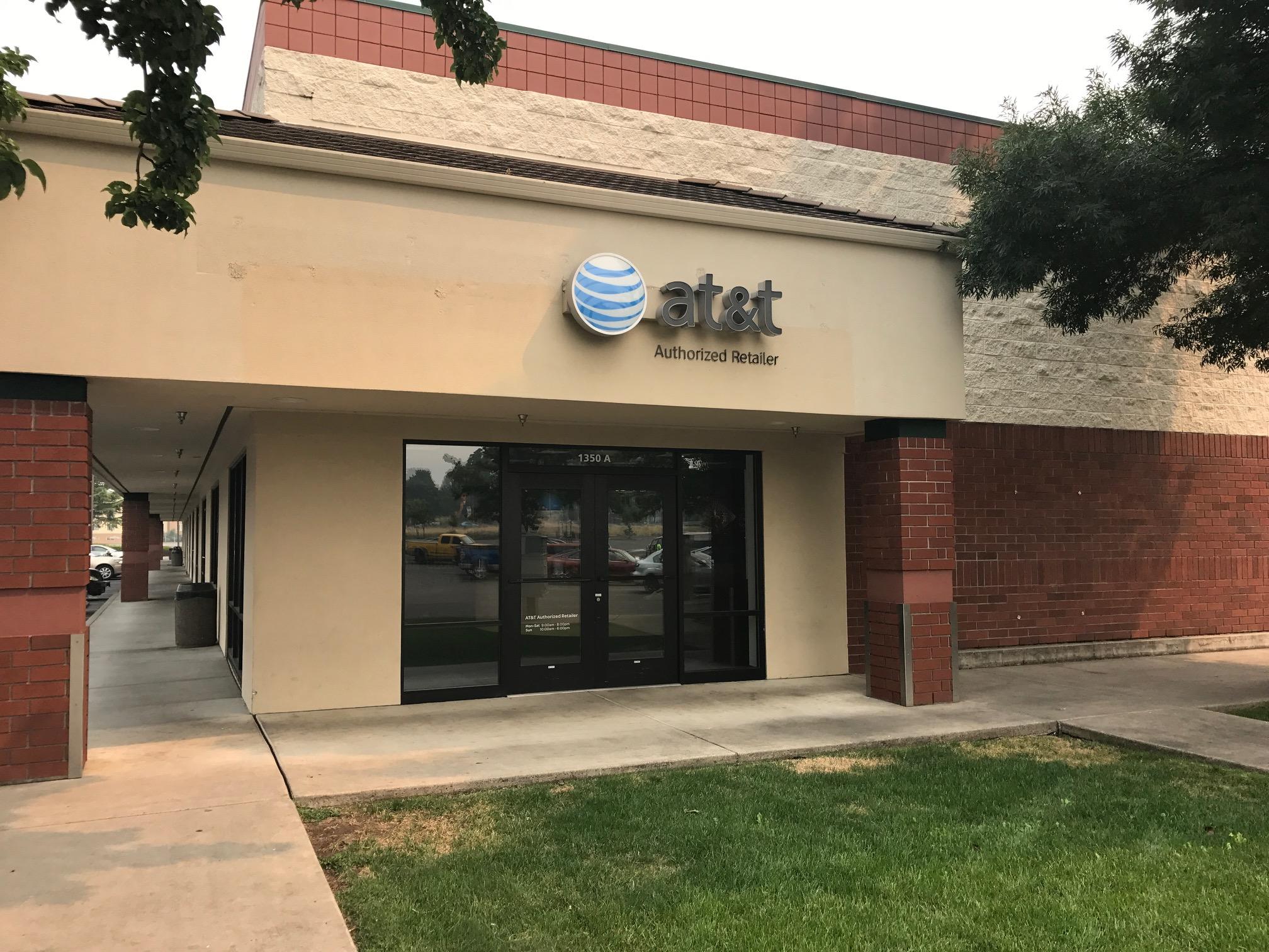 AT&T Store Photo