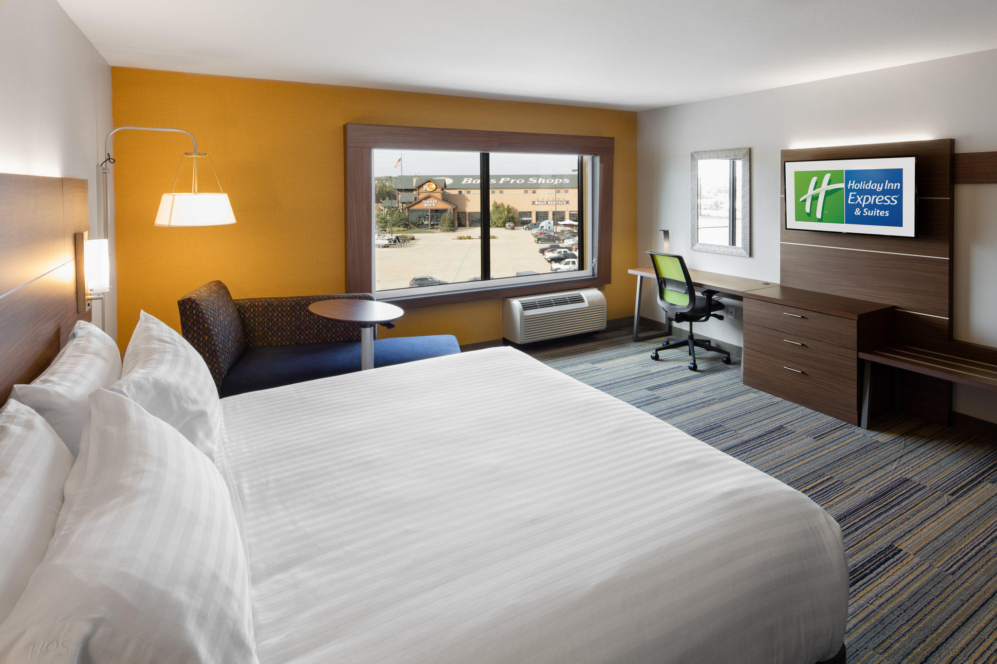 Holiday Inn Express & Suites East Peoria - Riverfront Photo