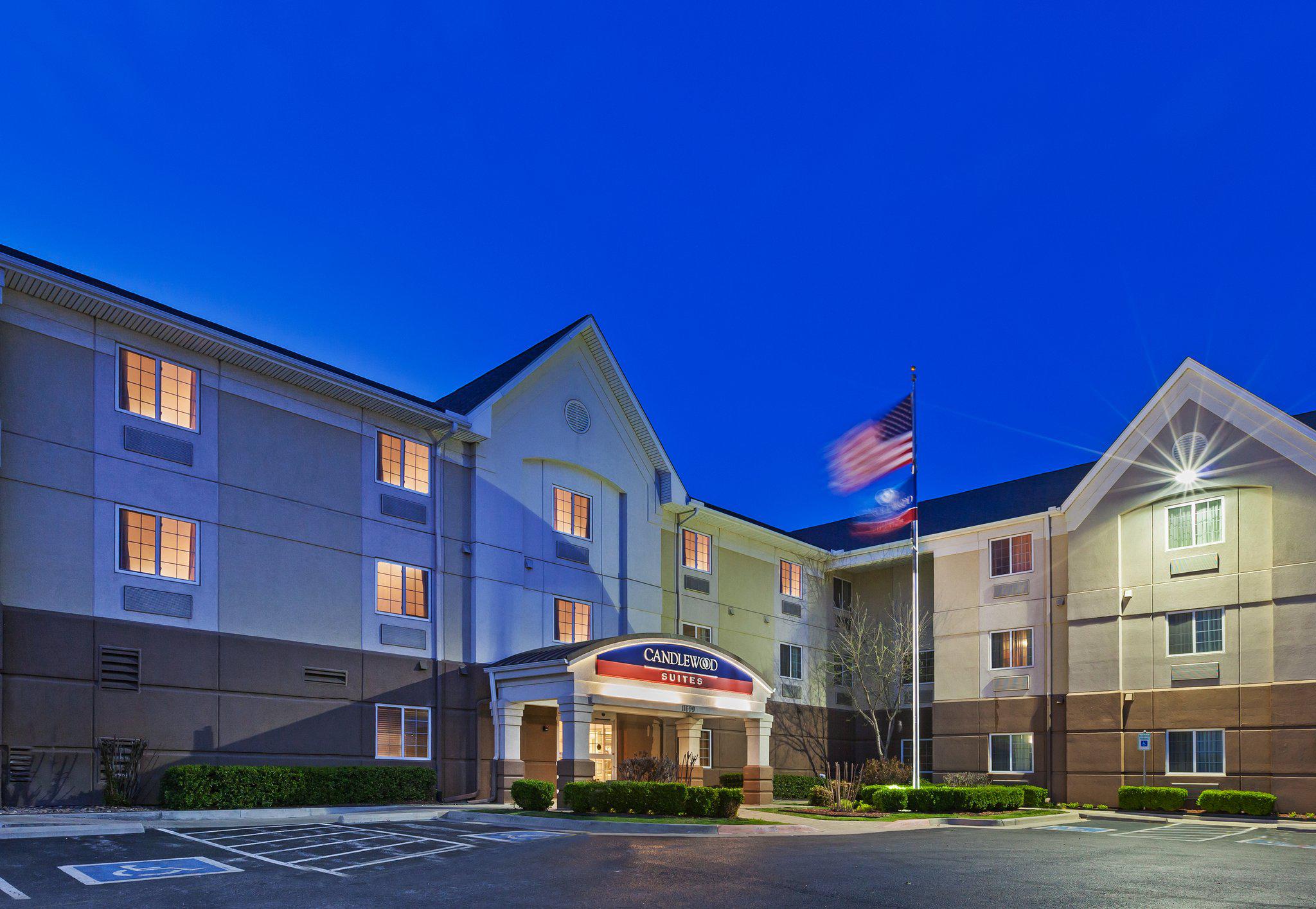 Candlewood Suites Owasso Photo