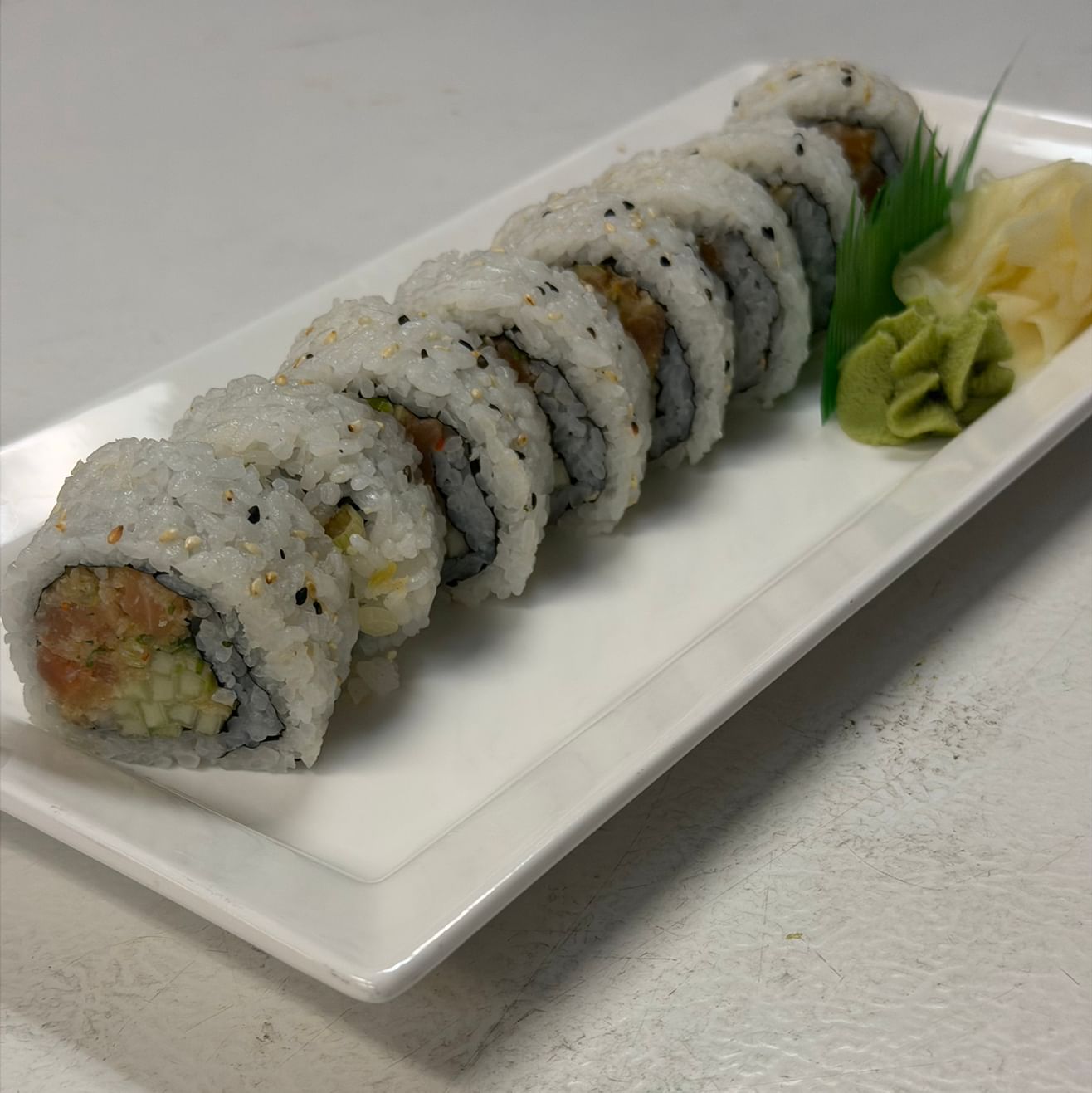 Spicy Salmon Roll
