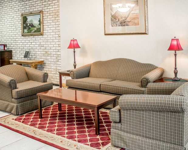 Images Quality Inn & Conference Center