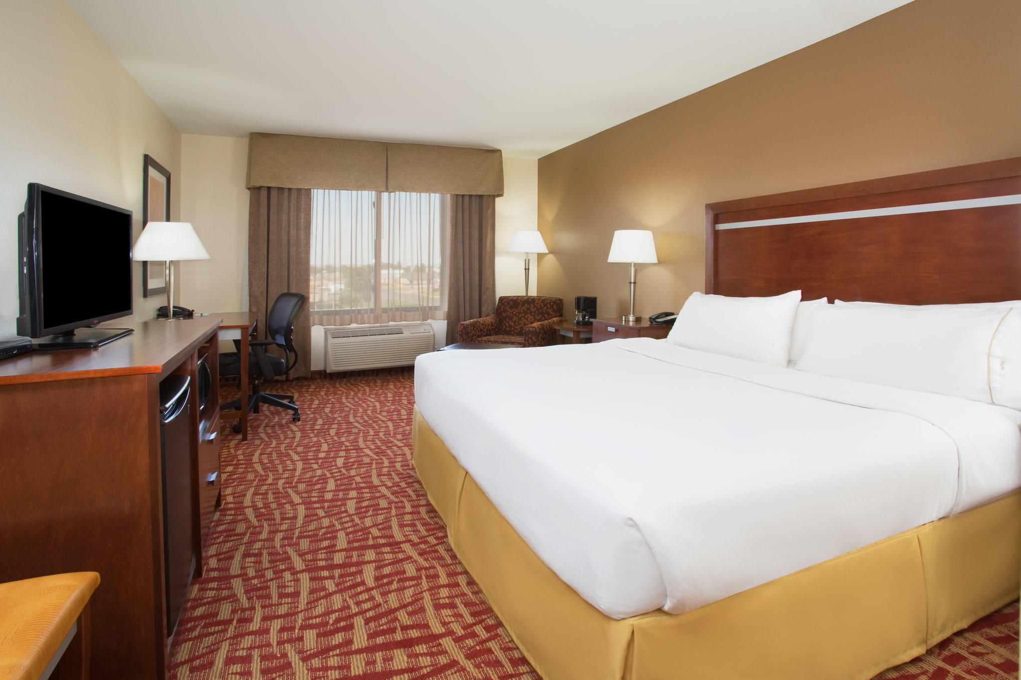 Holiday Inn Express & Suites Glendive Photo