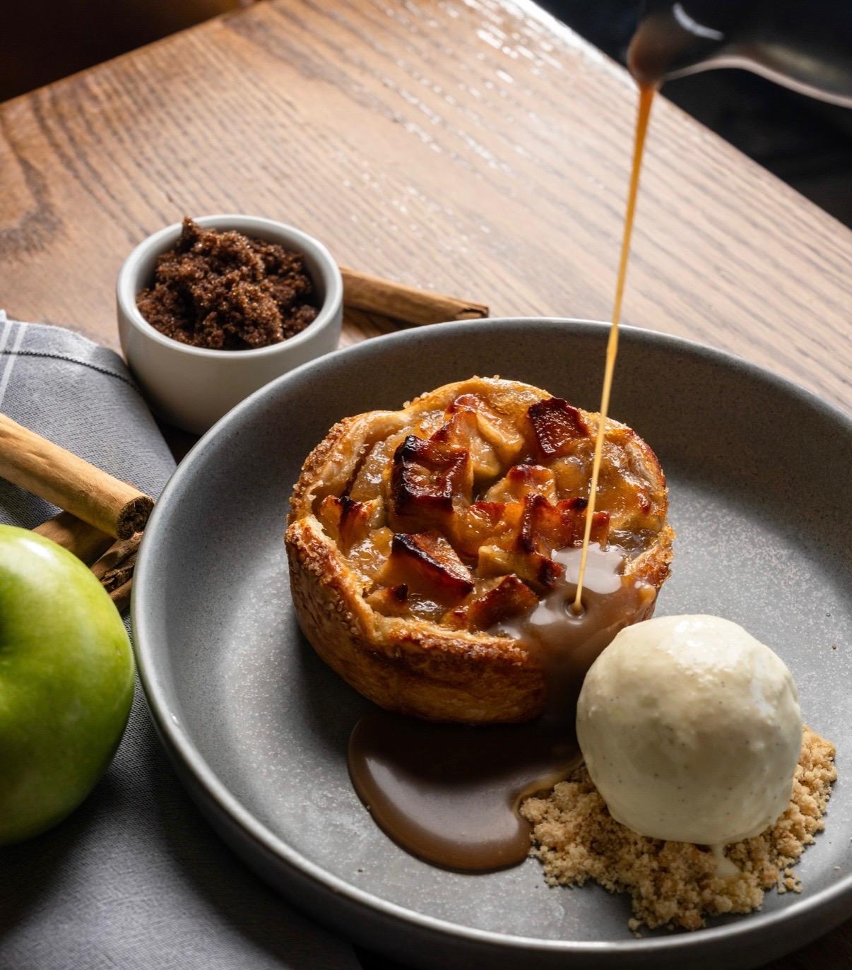 Warm Caramel Apple Blossom