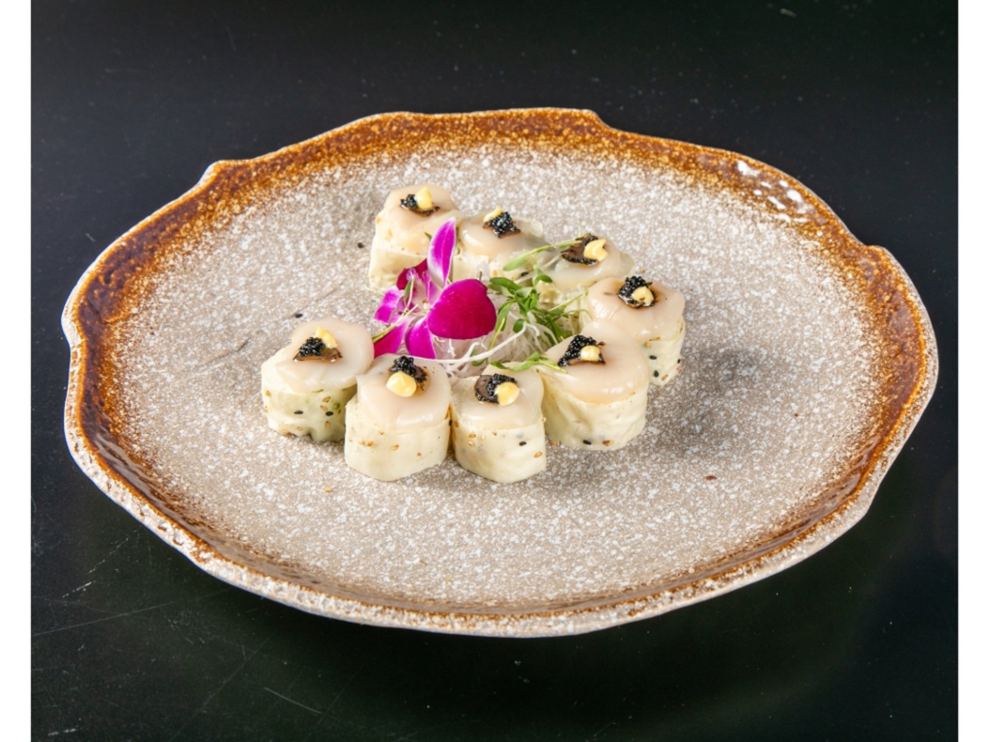 Truffle Hotate Roll