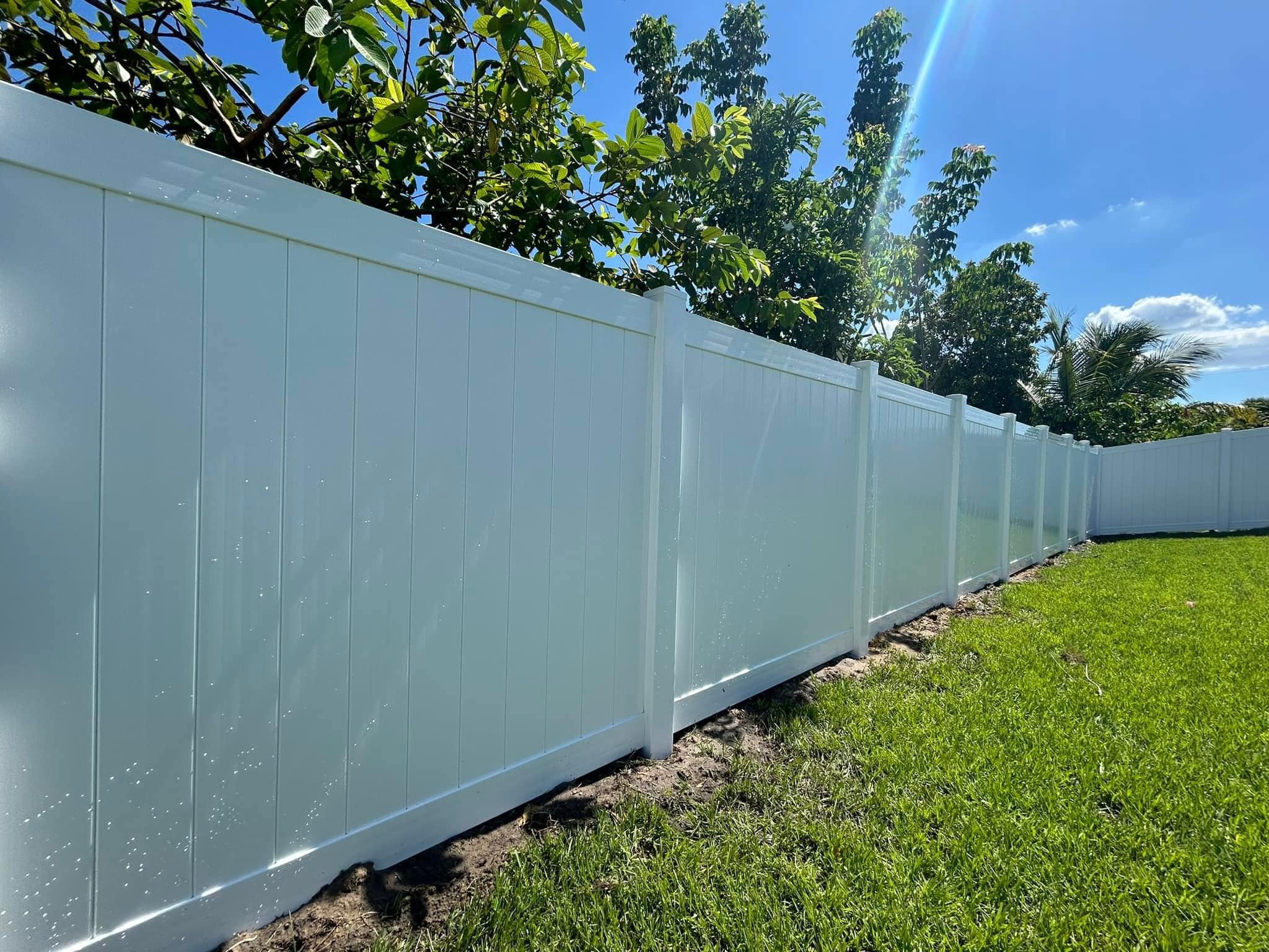 Top Rail Fence Pompano Beach Image