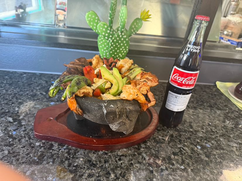 Molcajete Mixto
