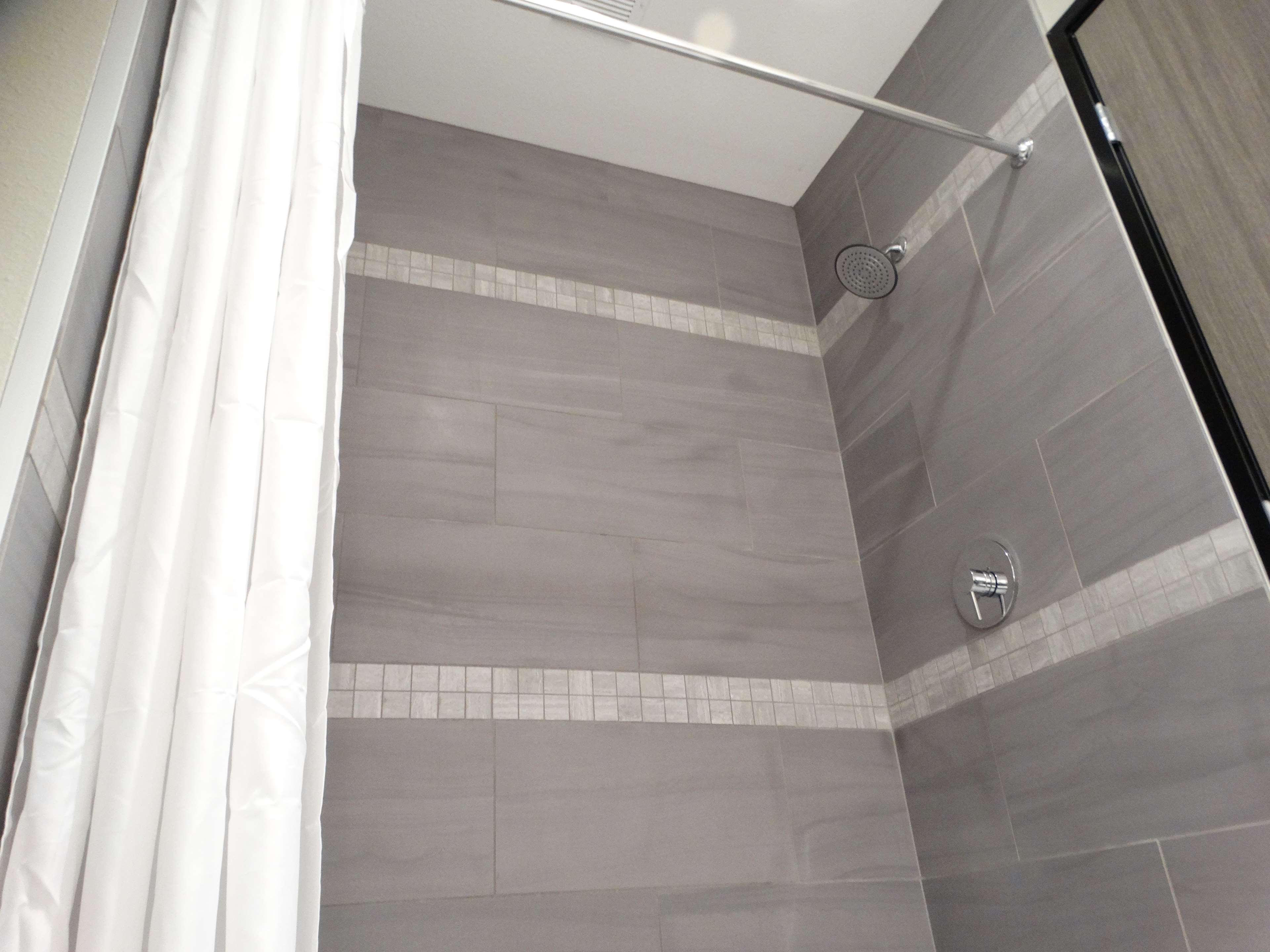 Suite Shower