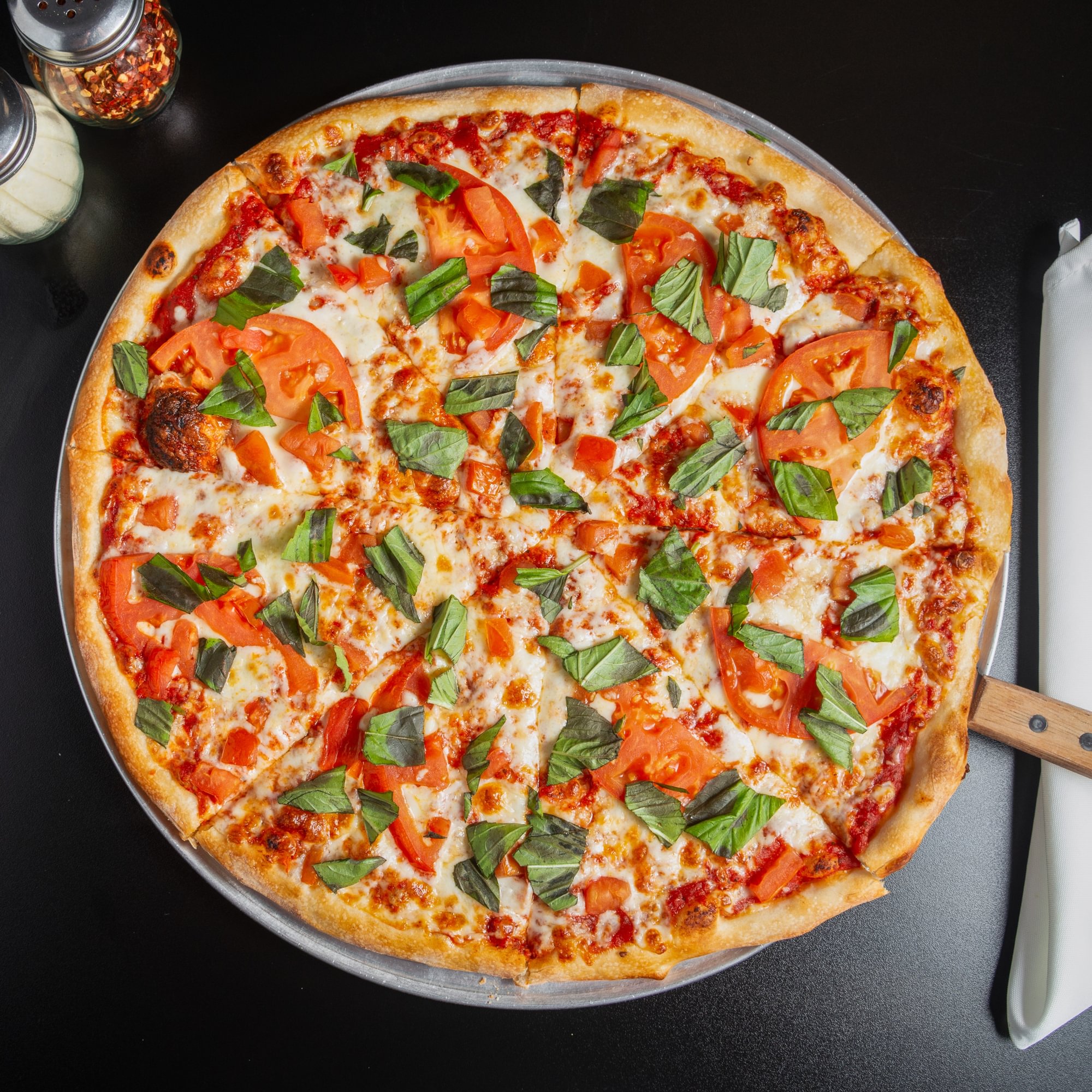 18" Margarita Pizza