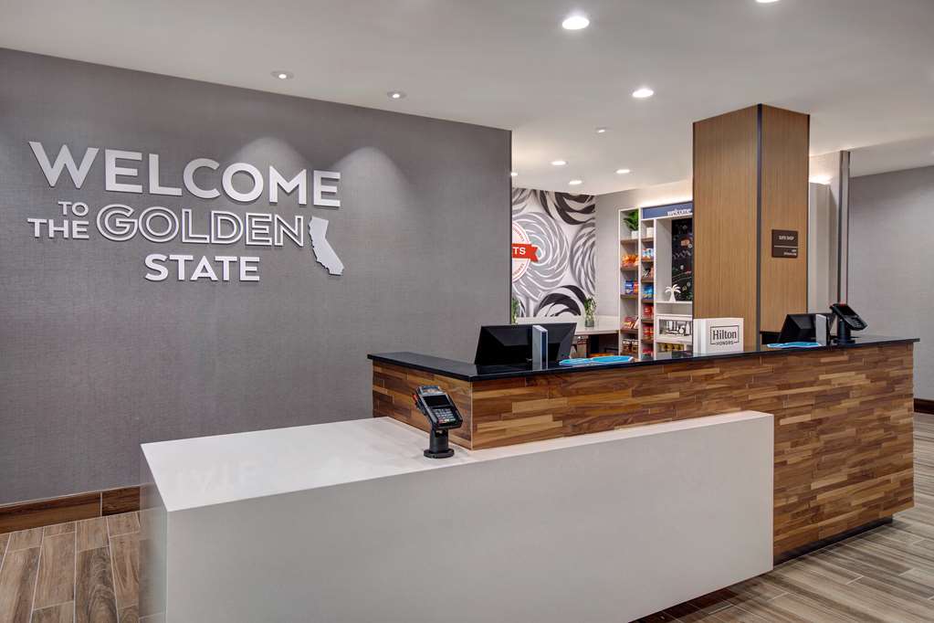 Hampton Inn & Suites Ontario Rancho Cucamonga Image