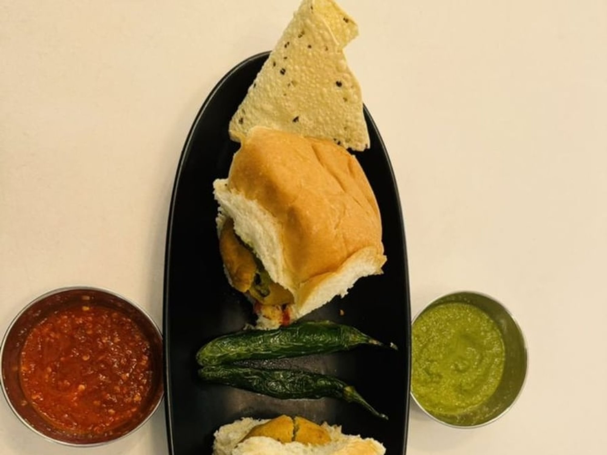Vada Pav 2 Pieces (Online)