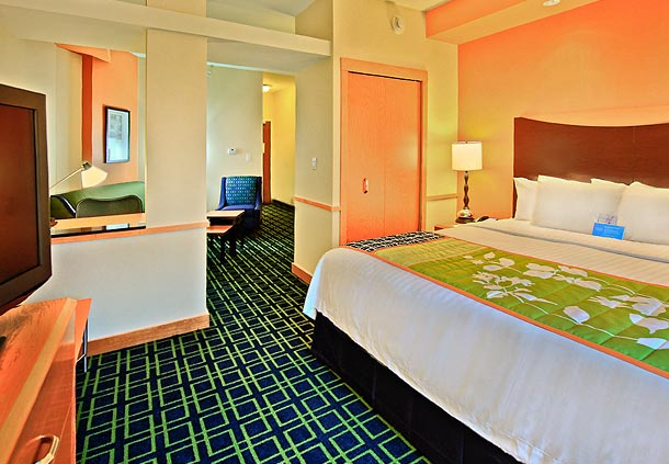 Images Fairfield Inn & Suites by Marriott Harrisburg West