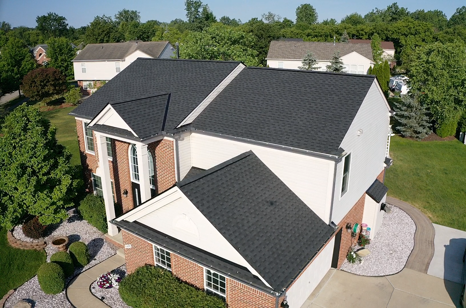 Rapid Roofing Image