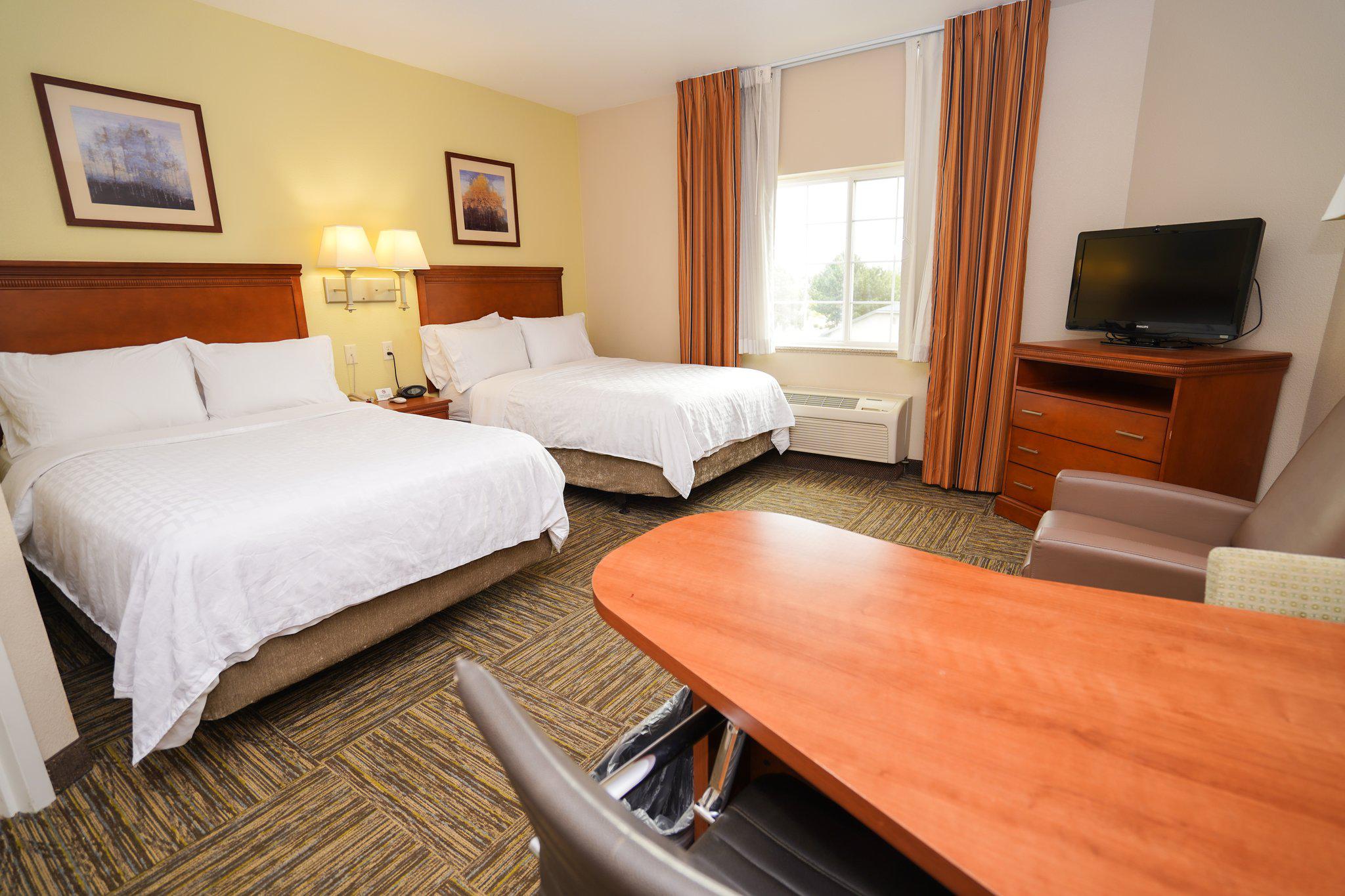 Candlewood Suites Boise - Towne Square Photo