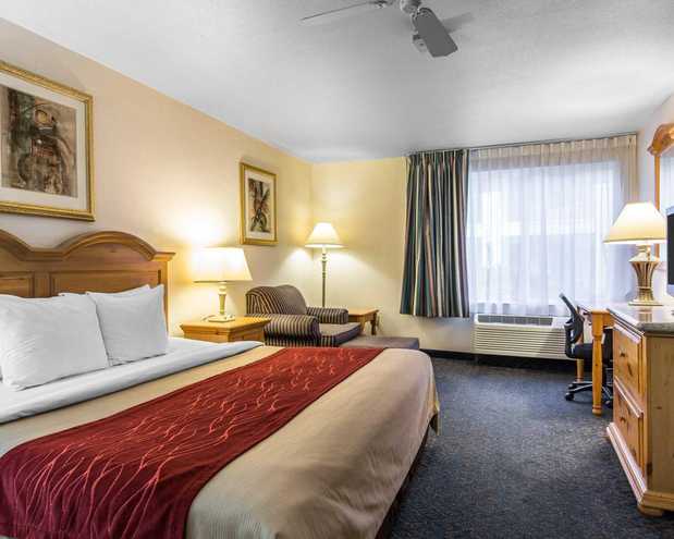Images Comfort Inn & Suites Sequoia Kings Canyon