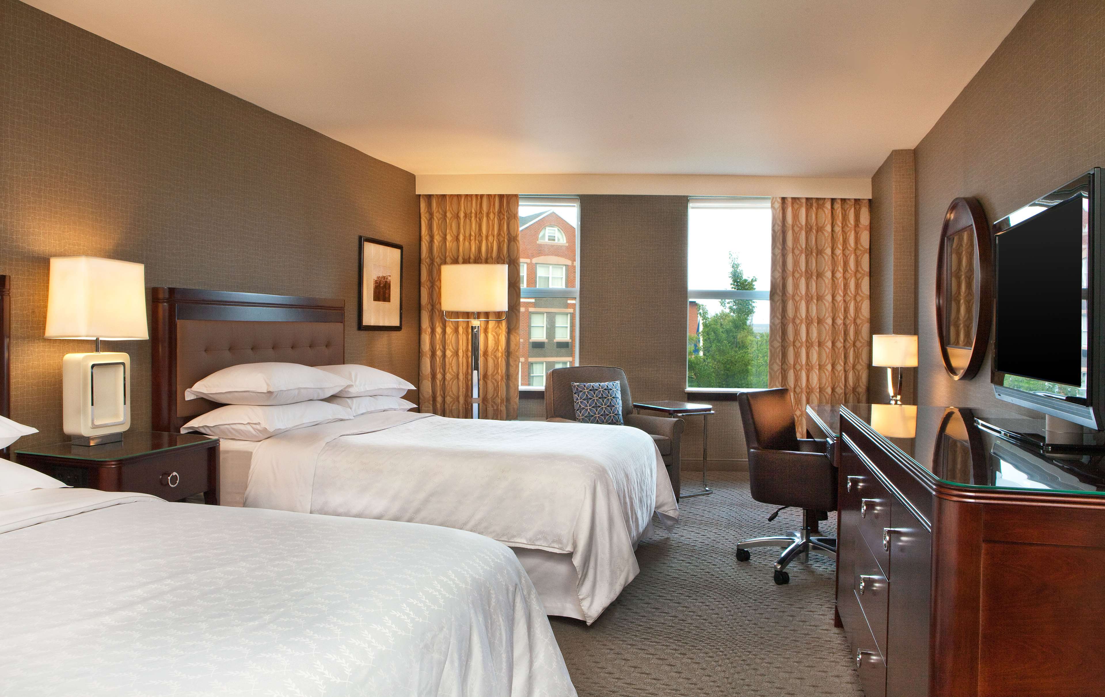 Sheraton Portsmouth Harborside Hotel in Portsmouth, NH (603) 4312...
