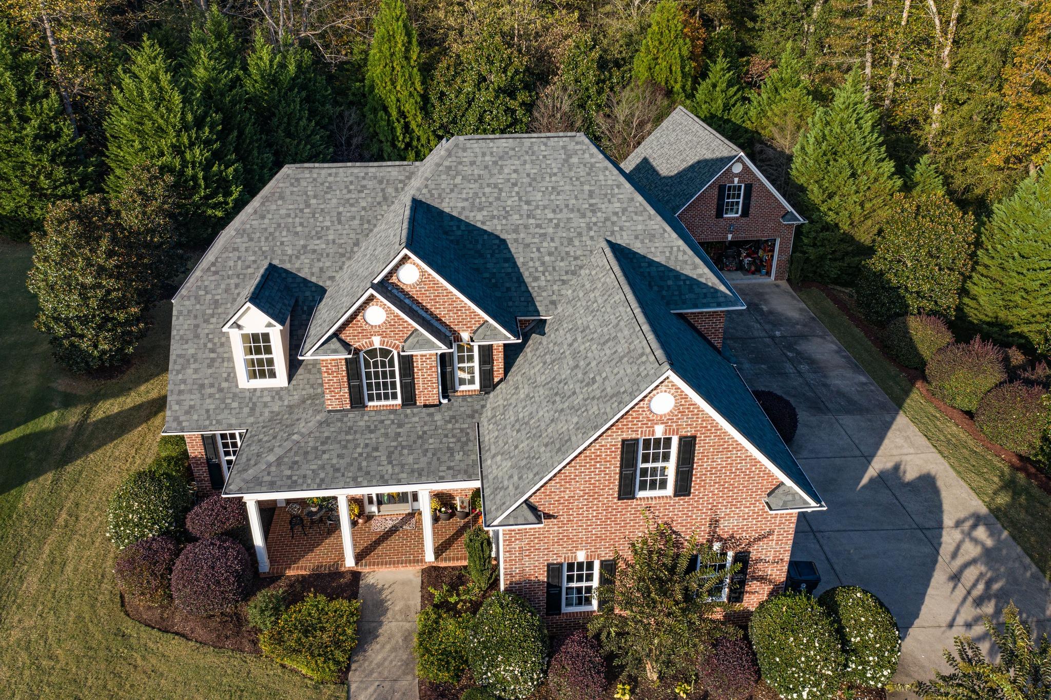 Guy Roofing Inc. Image