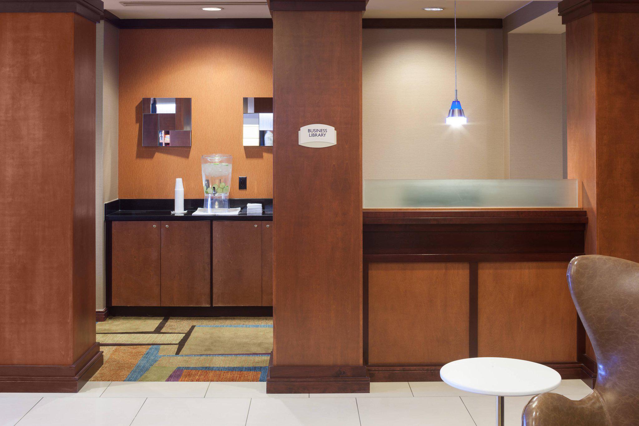 Fairfield Inn & Suites by Marriott Phoenix Chandler/Fashion Center Photo