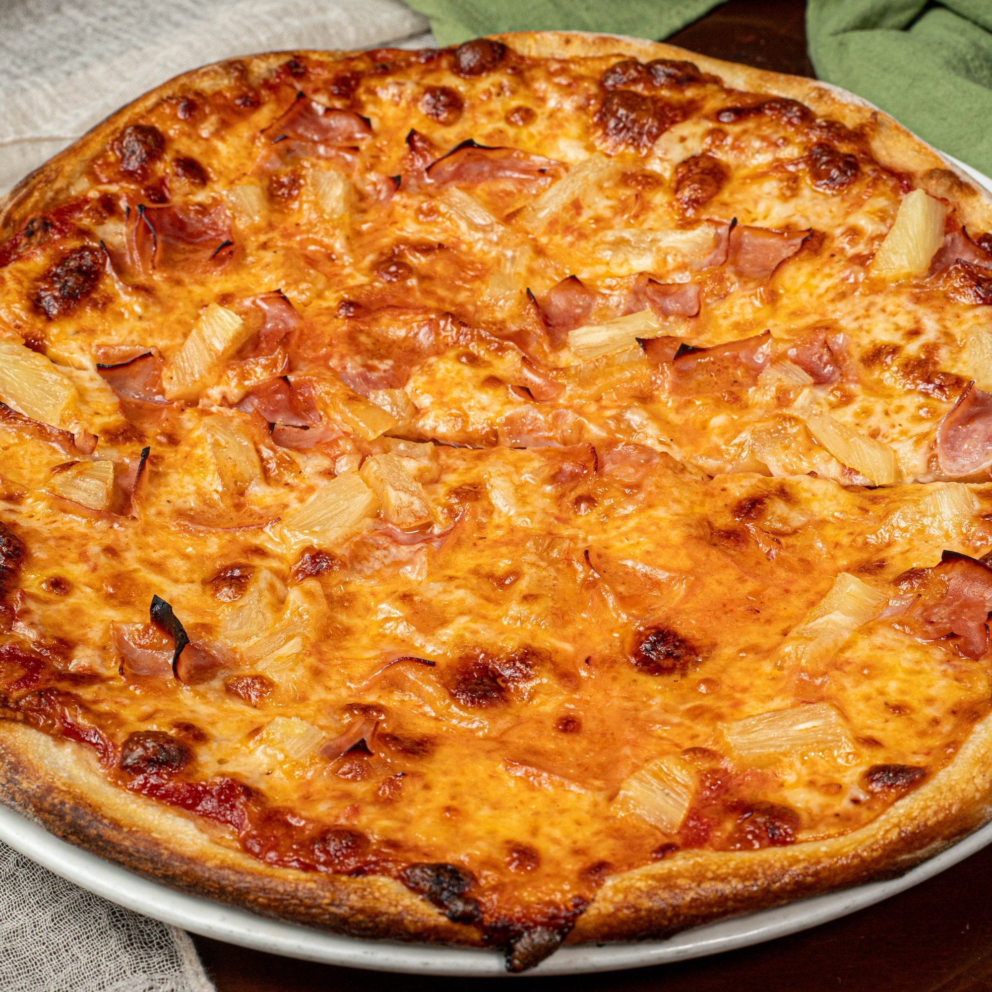 Hawaiian Pizza (Large - 8 Slices 16")